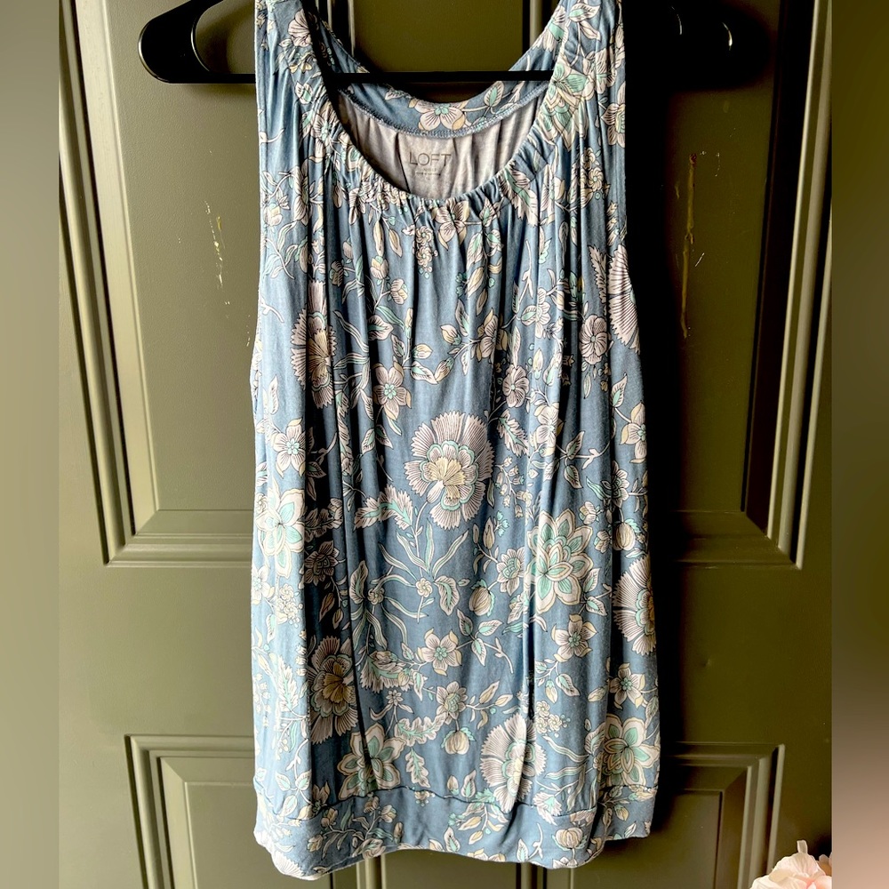 Loft XL sleeveless top